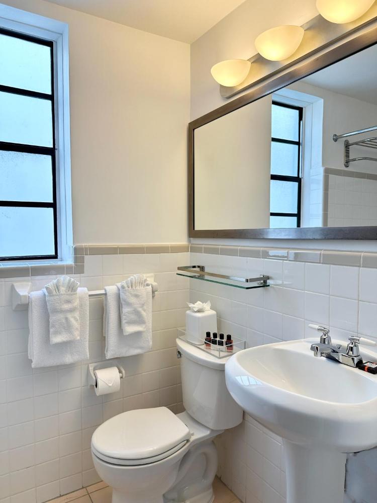 Oceanfront Two Double Beds interior